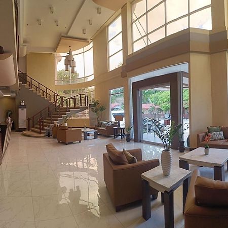 Mo2 Westown Hotel - Mandalagan Bacolod Exterior foto