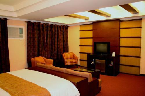Mo2 Westown Hotel - Mandalagan Bacolod Exterior foto