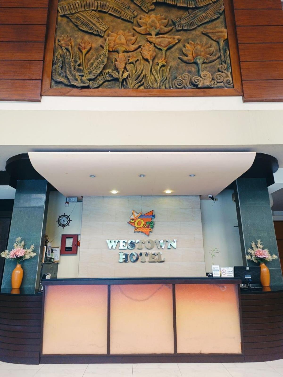 Mo2 Westown Hotel - Mandalagan Bacolod Exterior foto