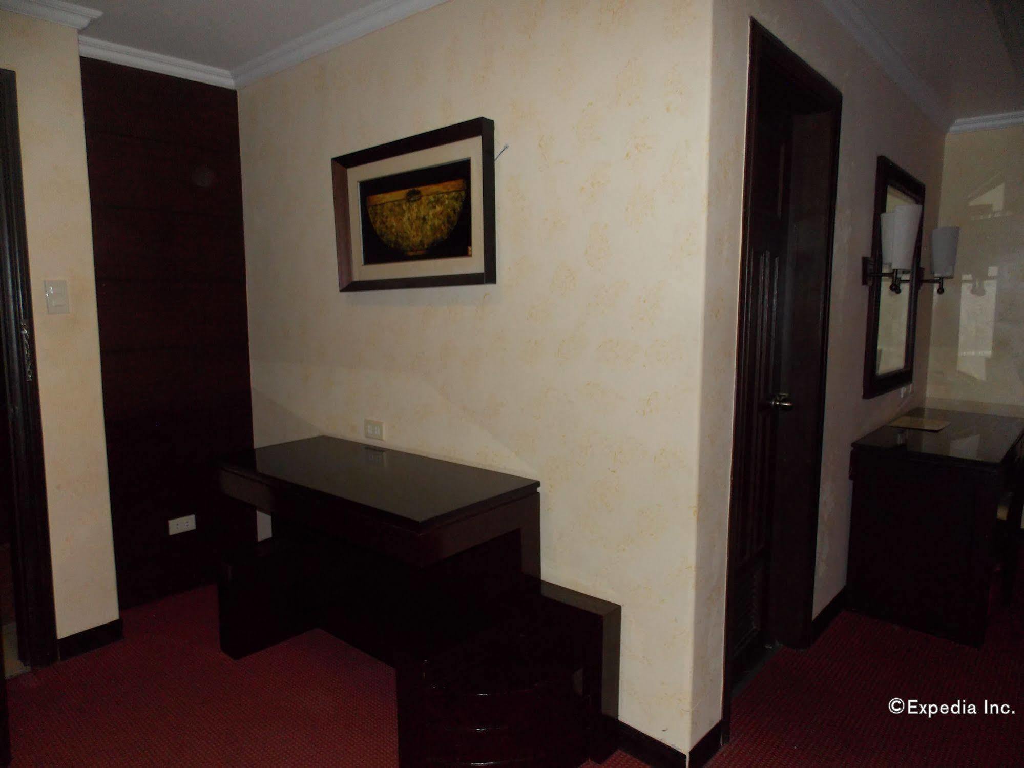 Mo2 Westown Hotel - Mandalagan Bacolod Exterior foto
